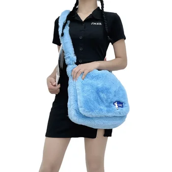 Плюшена чанта за клапа Дамски 2024 Нови луксозни чанти Студентски зимни пътувания Универсална чанта Чанта за рамо на момиче