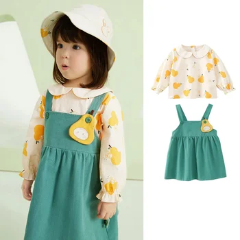 Пролет Нови детски дрехи Бебе момиче костюм Висококачествена памучна риза + тиранти Прекрасен детски комплект от две части TZ814