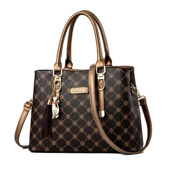Чанти за рамо за жени Лятна плажна чанта Женска чанта Crossbody Fashion Tote Women Handbag Портмонета и чанти Луксозна дизайнерска чанта
